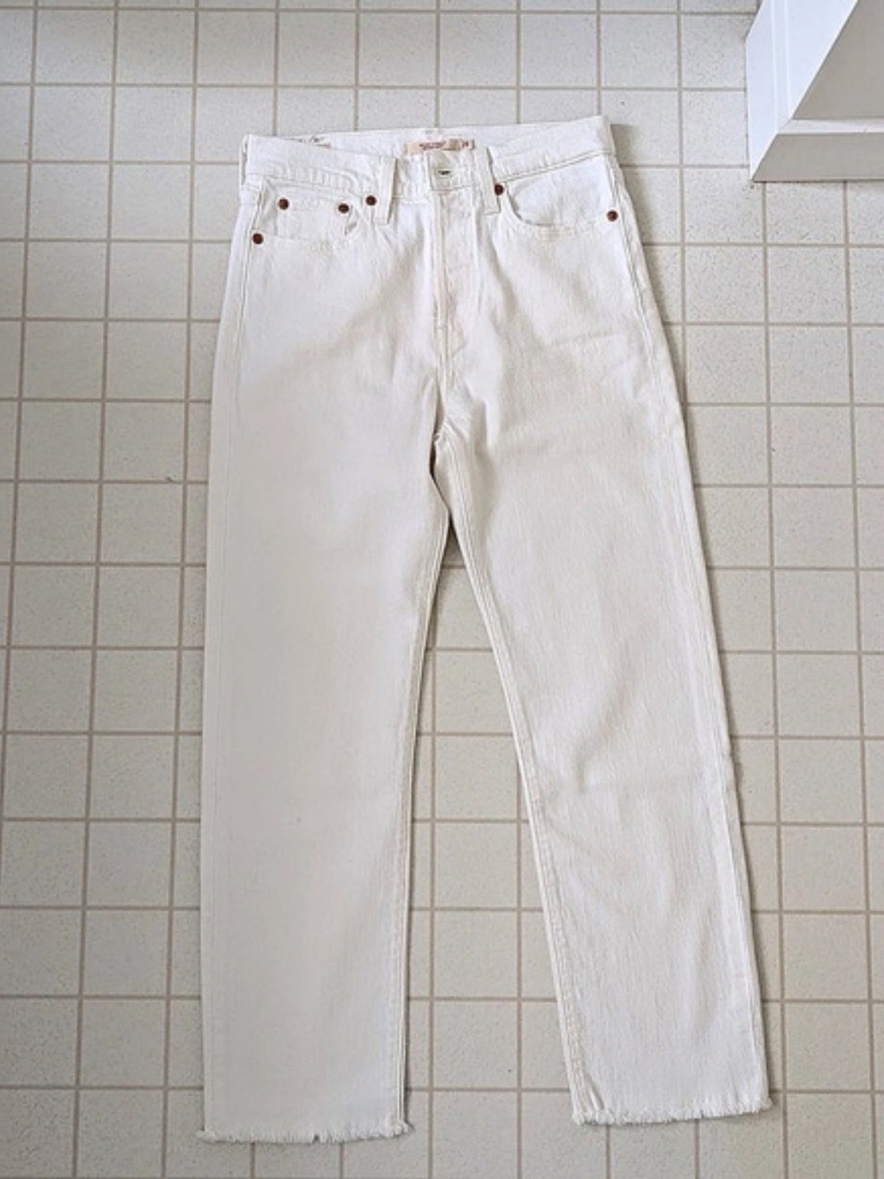 Levi's Wedgie Straight Jeans White Waist 26